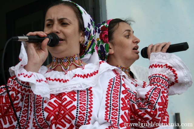 folklore singers from Romania