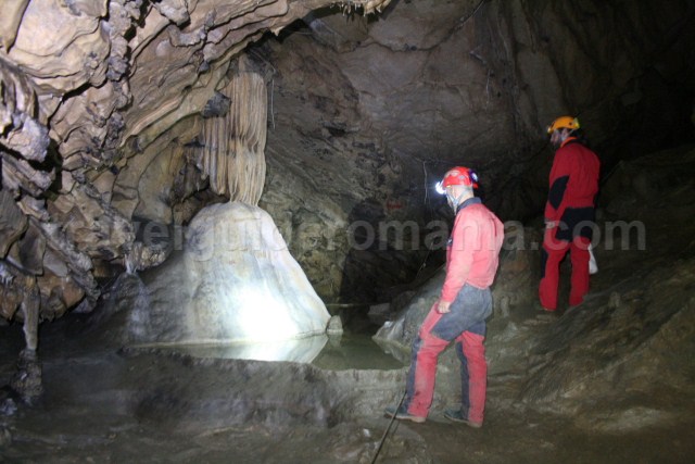 Caving in Romania - Comarnic cave - ninei mountains