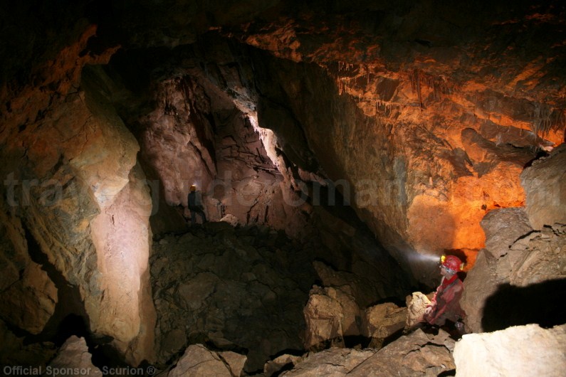 Horizontal caves of Romania