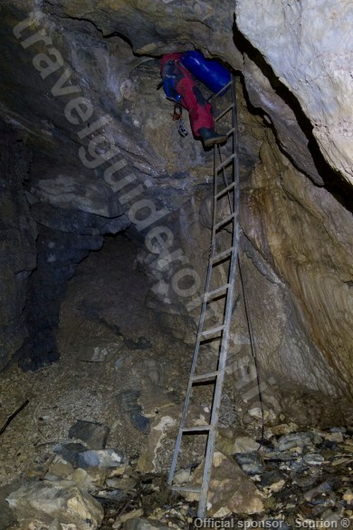 Exploration of the V5 pothole - caving in Romania
