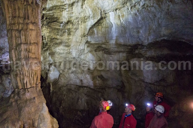 Private guided tours of Romania - Sugau cave