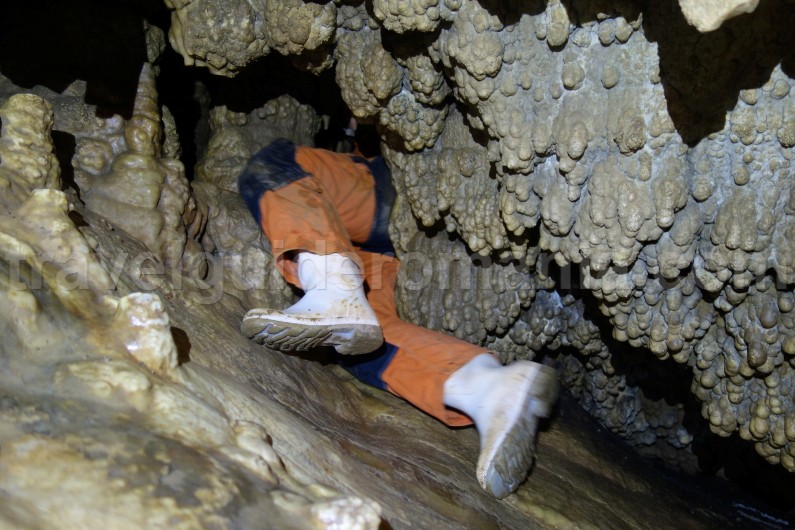 Caving summer trips for students in Sugau cave - Romania