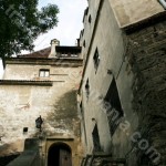 Main-entrance-at-Bran-Castle