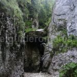 trekking-in-bucegi-mountains-romania