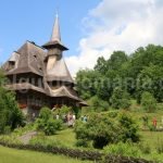 traditional-architecture-in-maramures-barsana-monastery