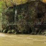 Vadu Crisului Waterfall