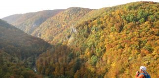 Trekking through the Crisul Repede Gorge – Pădurea Craiului Mountain lonely planet romania